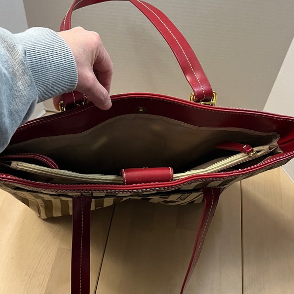 ISAAC MIZRAHI for TARGET Brown & Tan Striped Logo Tote w/ Faux Red Leather Trim - Picture 8 of 13